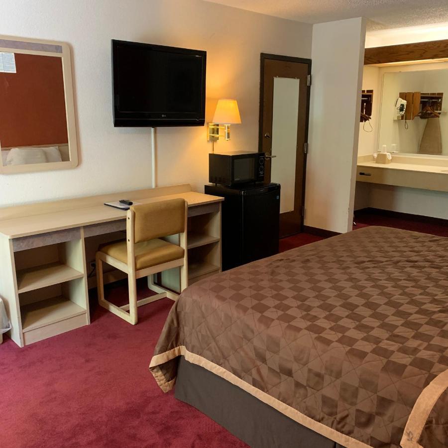 Americas Best Value Inn - Collinsville / St. Louis Екстер'єр фото